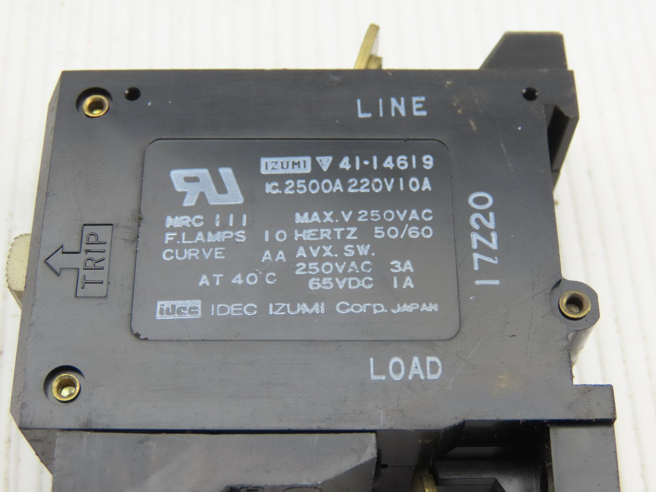 Idec NRC-111 7A-AA 1A 5A 7A 10A 250V 50/60Hz Circuit Breaker Mixed Lot Of 9