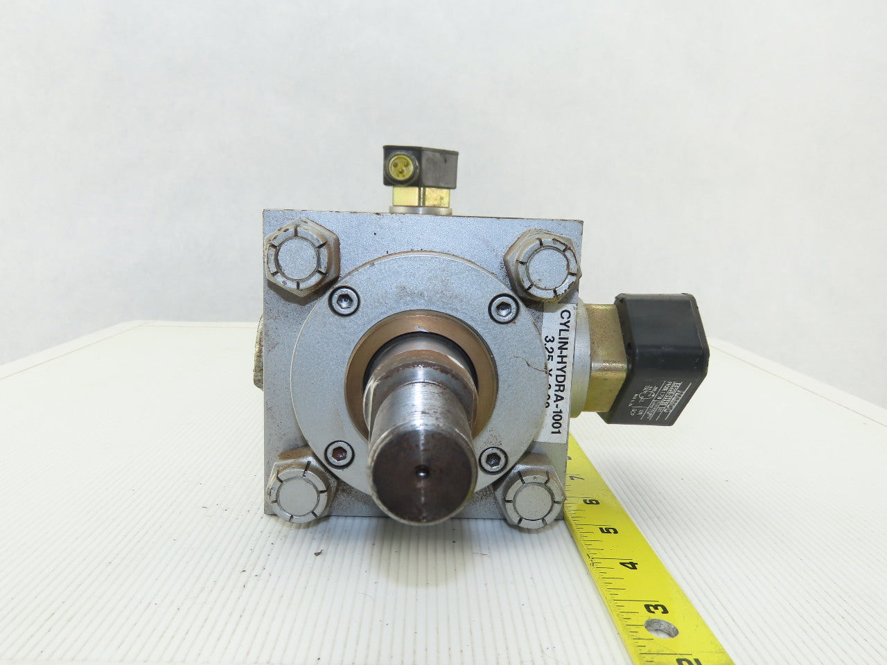 Milwaukee C-15487 3-1/4" Bore 8" Stroke 3000 Psi Hydraulic Cylinder And Probes