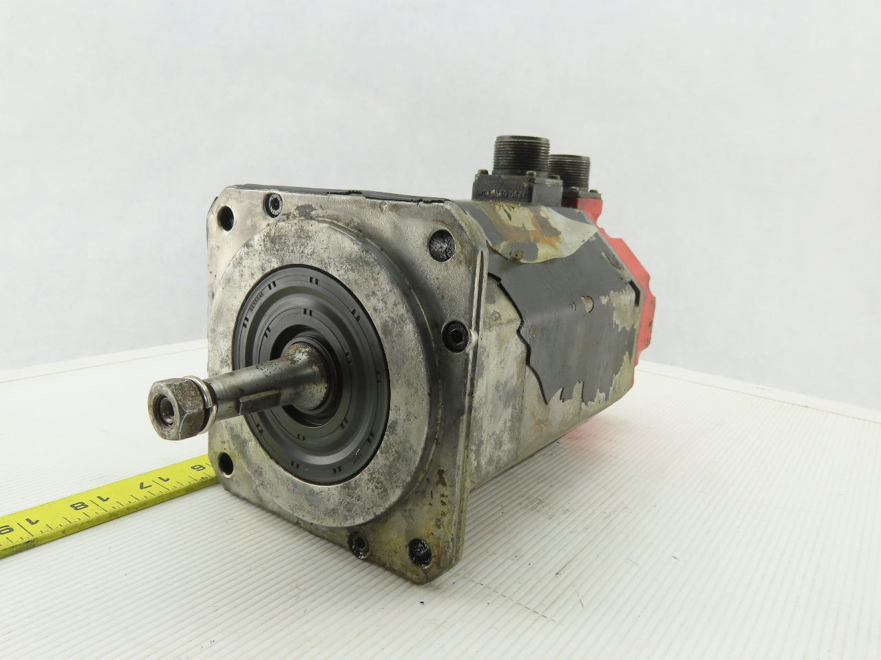 Fanuc A06B-0313-B005 127V AC 3000 PRM 8 Pole 4.20A AC Servo Motor