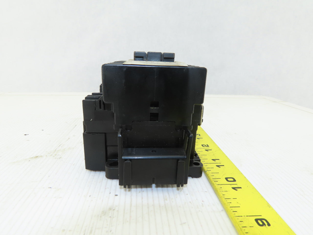 Fuji SC-0 600V 3Ph 5Hp Magnetic Contactor Lot Of 2