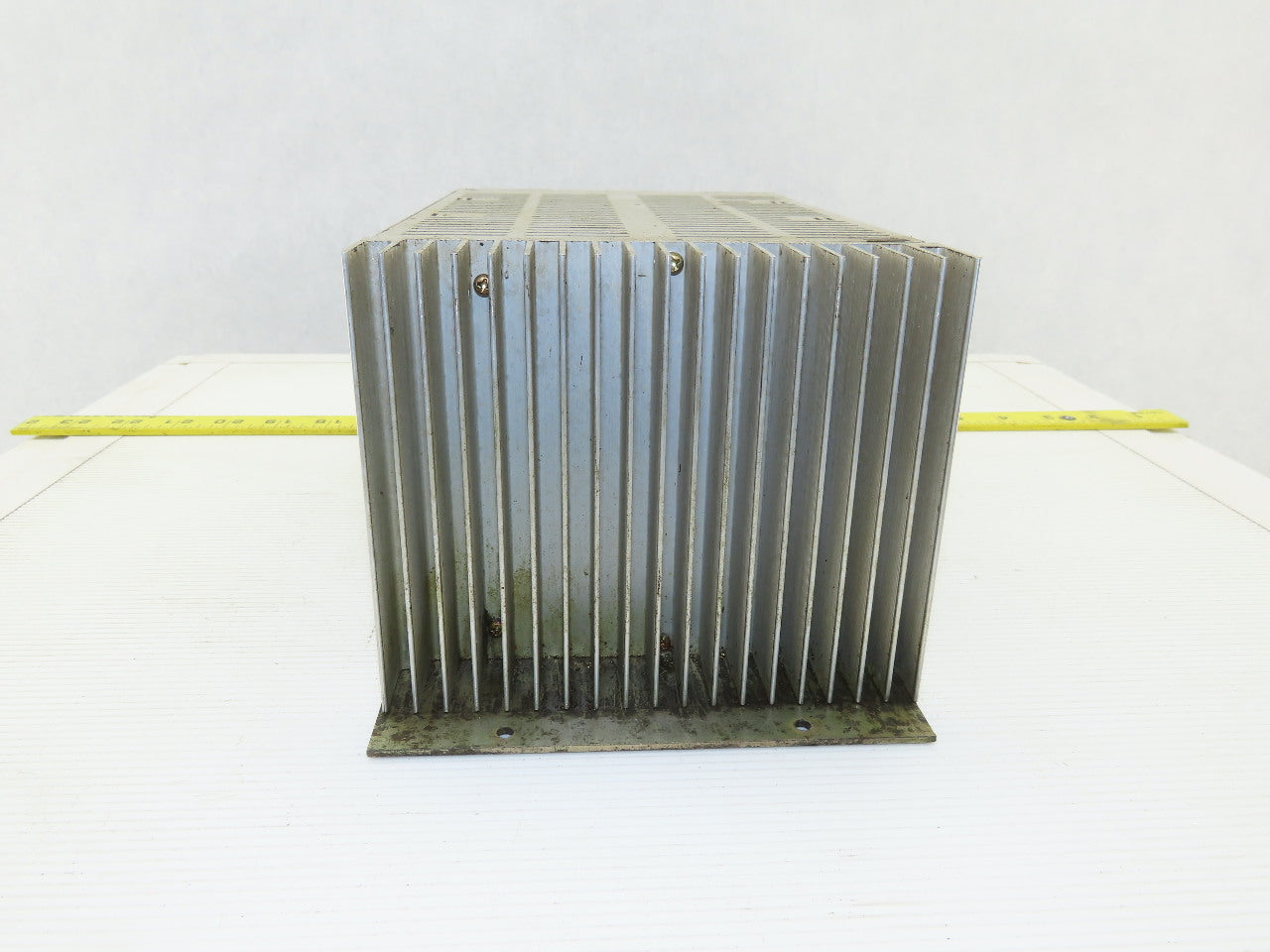 Omron S82F-3024 100-120 200-240V Input 24VDC Output Power Supply