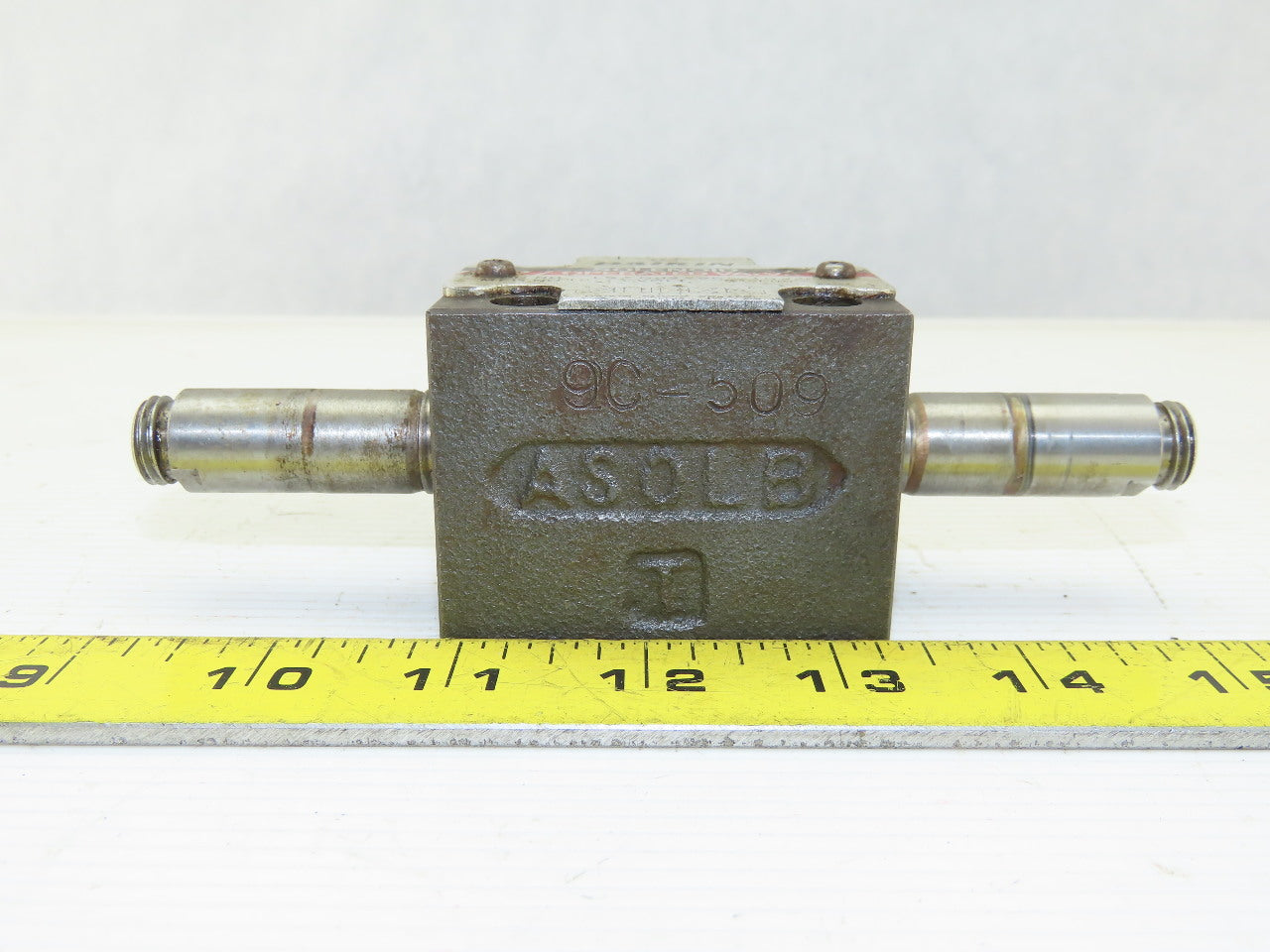 Daikin LS-G02-9CA-10 509 4/3 Position Solenoid Valve Body