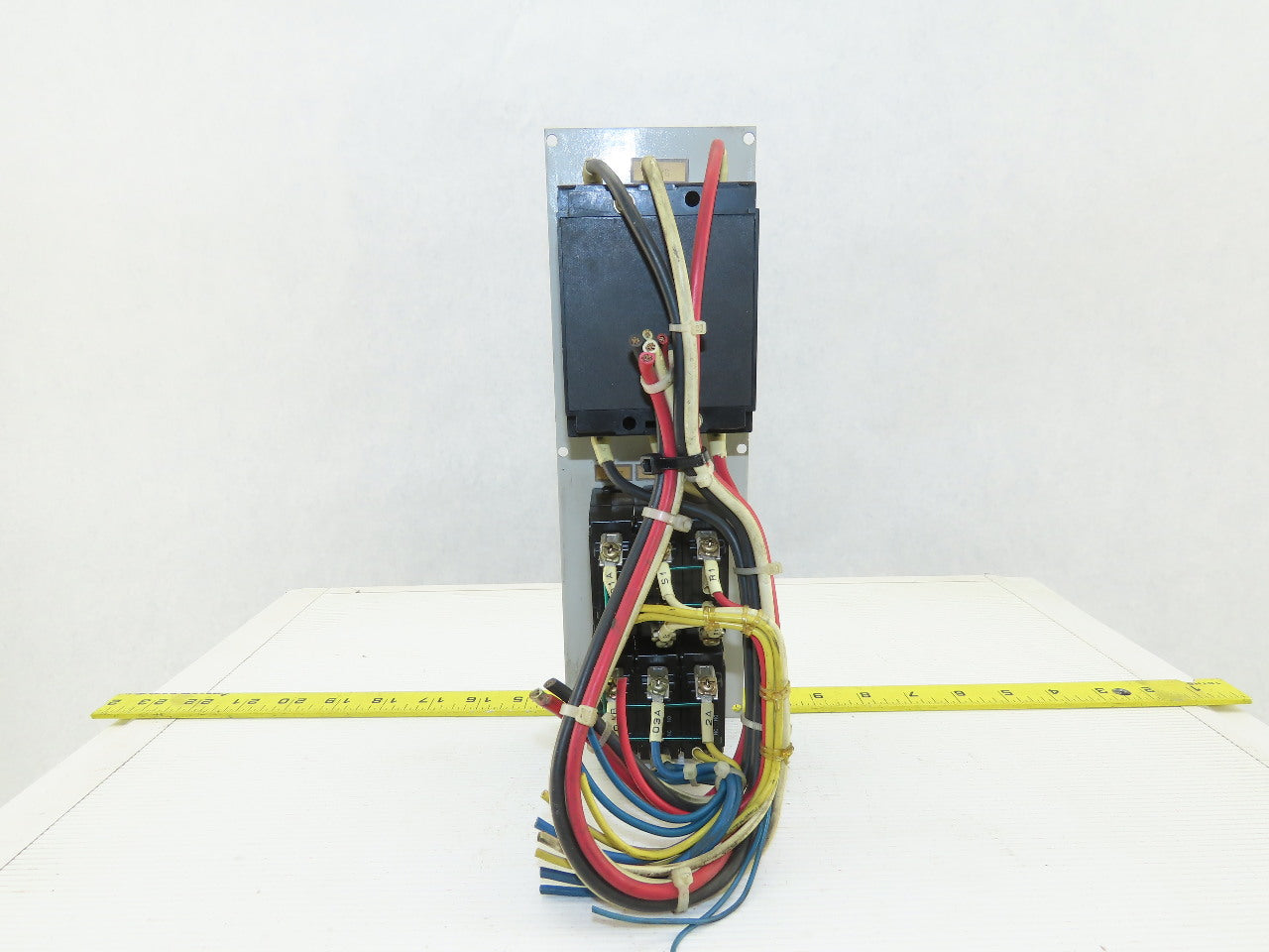 Fuji NRAB 111X EA33M 24A Circuit Breaker Main 5-15A Secondary Breaker Panel