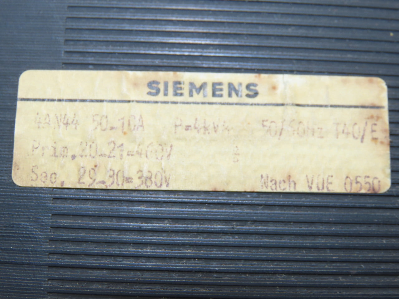 Siemens 4AN44 50-10A 460V Primary 380V Secondary 4 kVa Reactor Transformer