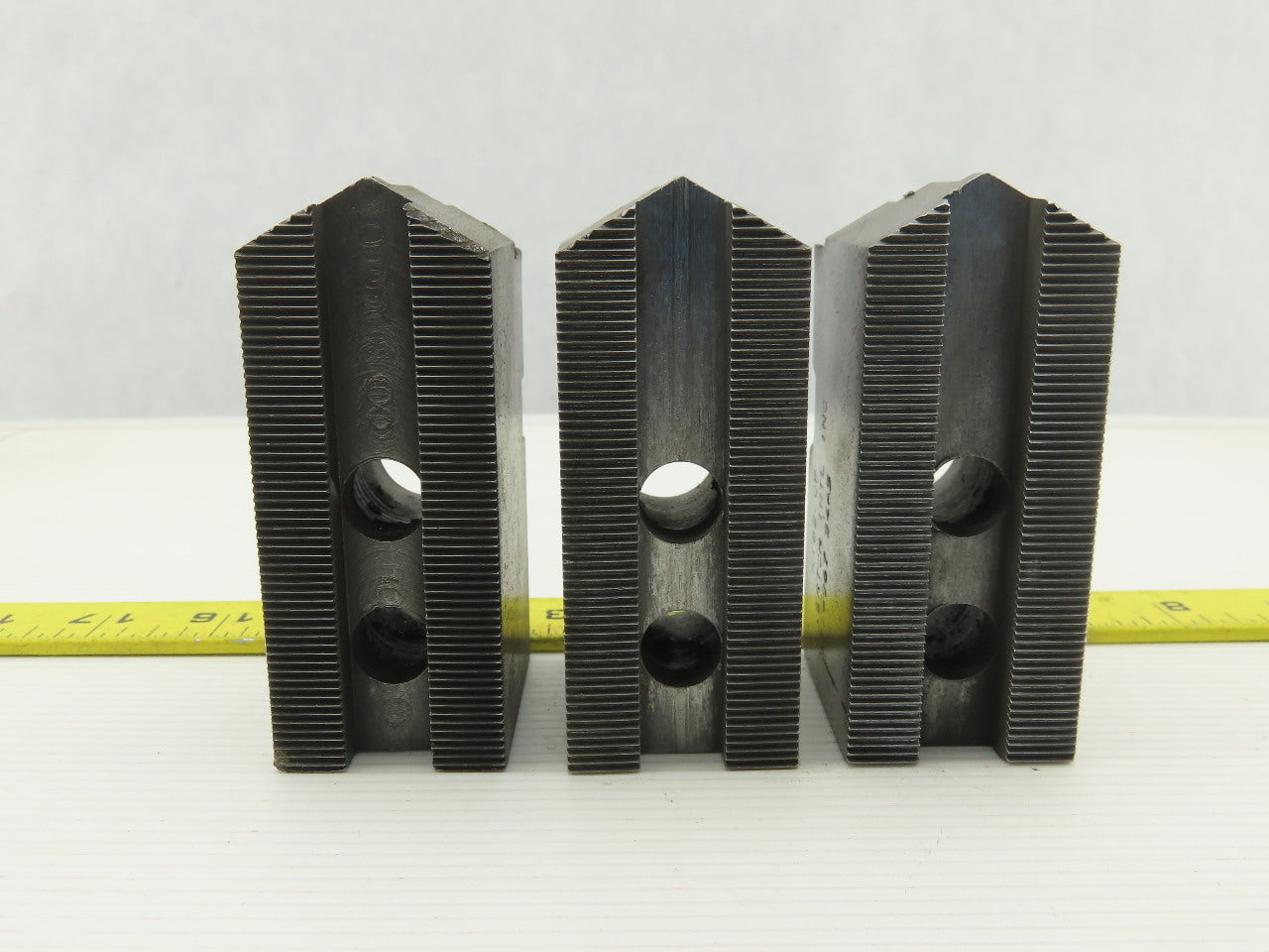 Vertech KT8200P Serrated 1.5mm x 60° Soft Steel Lathe 8" Chuck Jaws Set of 3