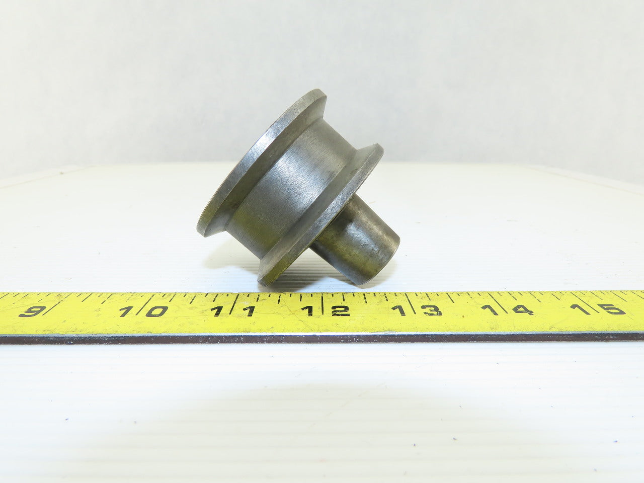 60mm OD x 15mm V-Groove Guide Roller Eccentric Adjustable Shaft