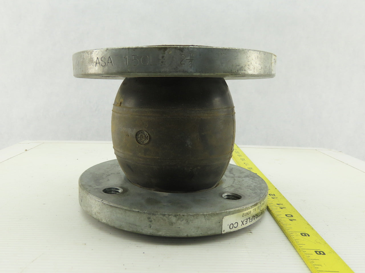 Metraflex 2-1/2" x 5" Raised Rubber Flange Flexible Coupling 150LB