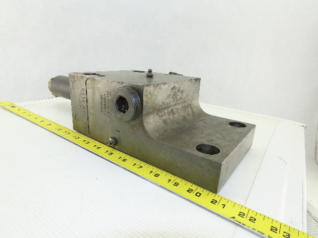 Kennametal D-185460-R01 Hybrid Turret Tool Holder Block Right Hand W/ Tooling
