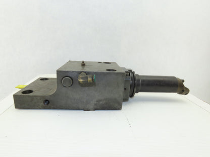 Kennametal D-185460-R01 Hybrid Turret Tool Holder Block Right Hand W/ Tooling