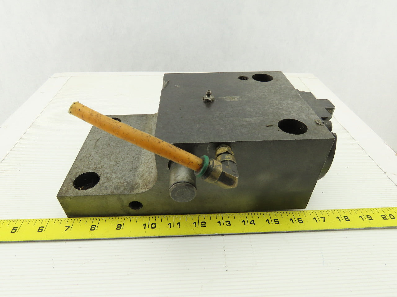 Kennametal D-185464-R00 Hybrid Turret Tool Holder Block Right Hand Turning