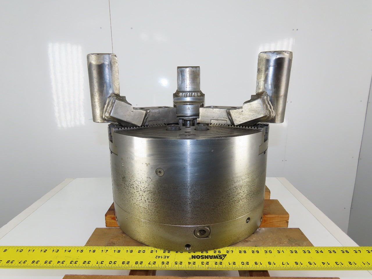 16" Lathe Power Chuck 3 Jaw Serrated 1.5mmx60 Thru Hole 3000RPM 550 PSI
