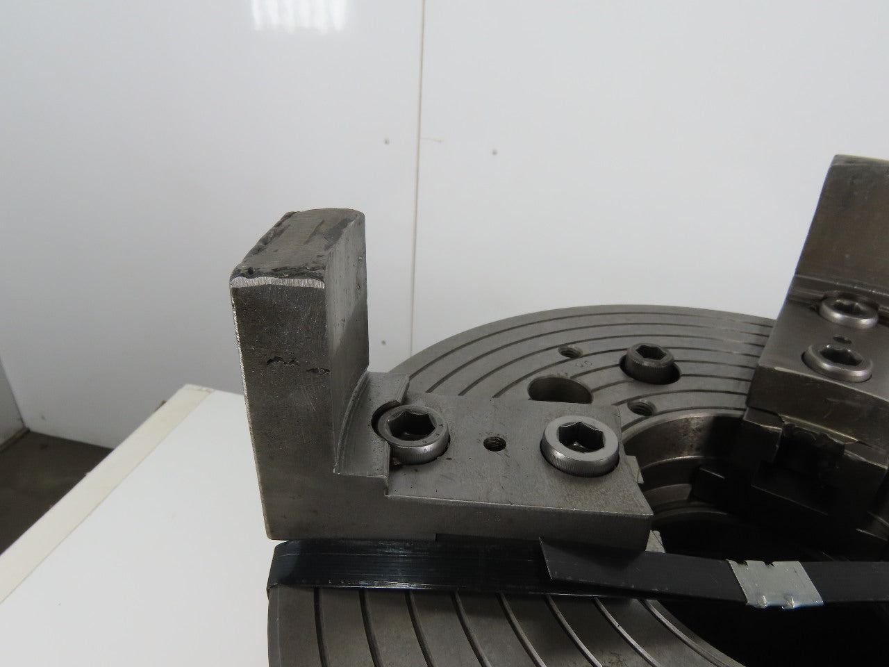 16" Lathe Power Chuck 3 Jaw Serrated 1.5mmx60 Thru Hole 3000RPM 550 PSI