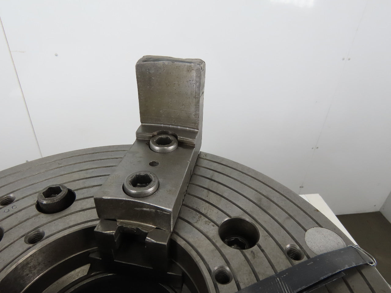 16" Lathe Power Chuck 3 Jaw Serrated 1.5mmx60 Thru Hole 3000RPM 550 PSI