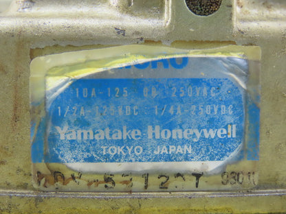 Honeywell LDV-5312DT 10A 125/250V 3 Way Plunger Roller Microswitch