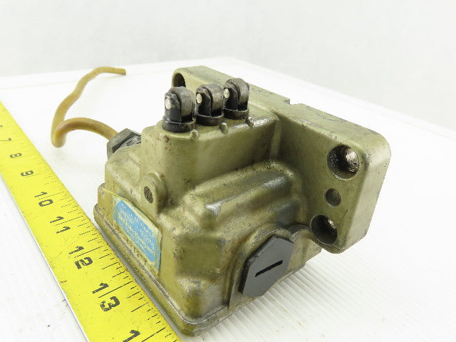 Honeywell LDV-5312DT 10A 125/250V 3 Way Plunger Roller Microswitch