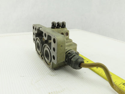 Honeywell LDV-5312DT 10A 125/250V 3 Way Plunger Roller Microswitch