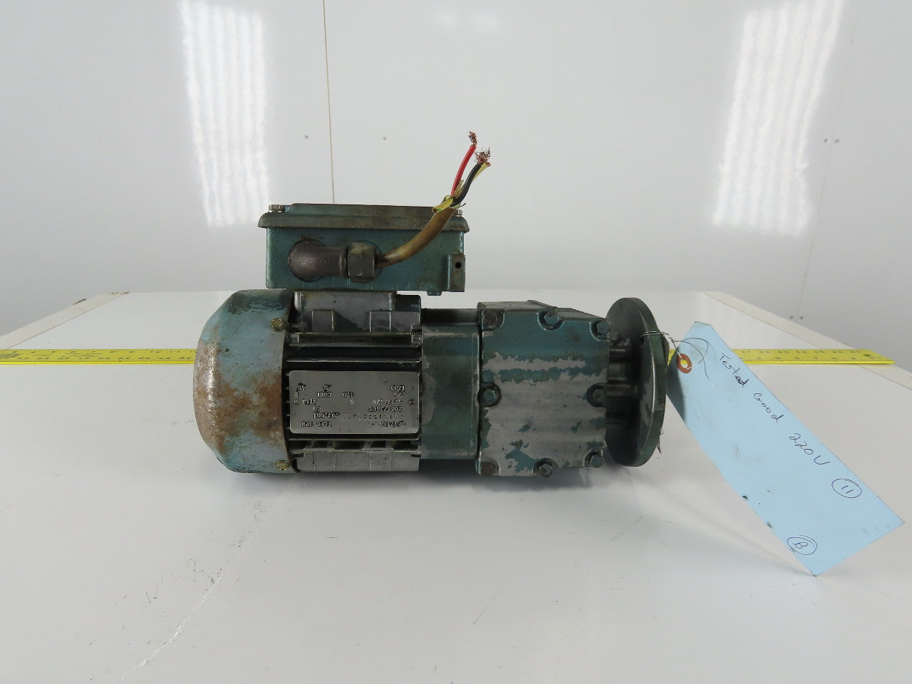 Sew Eurodrive DFT71K4 47.77:1 Ratio 36RPM Output .25Hp 3Ph 208/360Y Gear Motor
