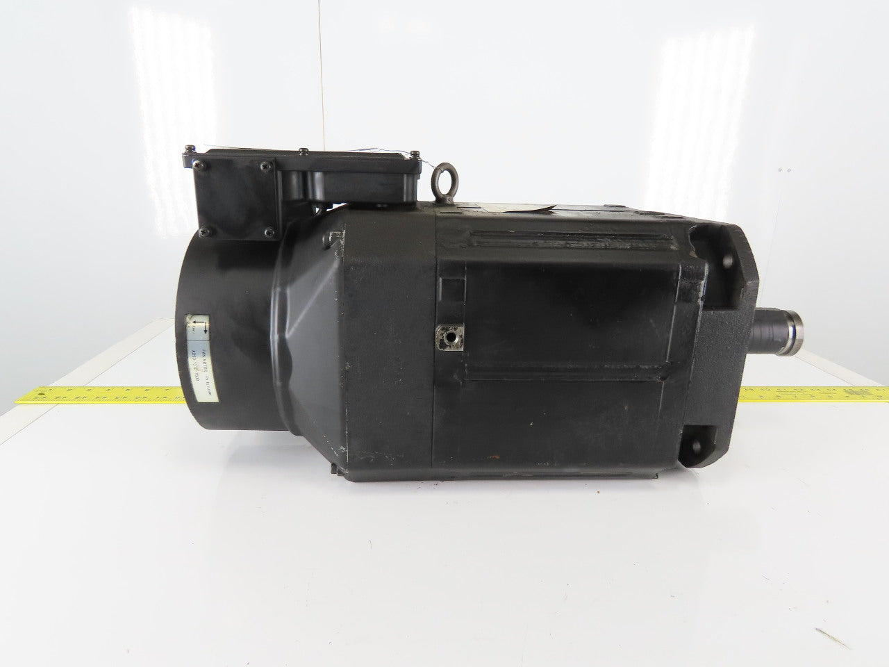 Fanuc A06B-1008-B100 Model 8 7.5/11kW 200V 3Ph AC Servo Motor