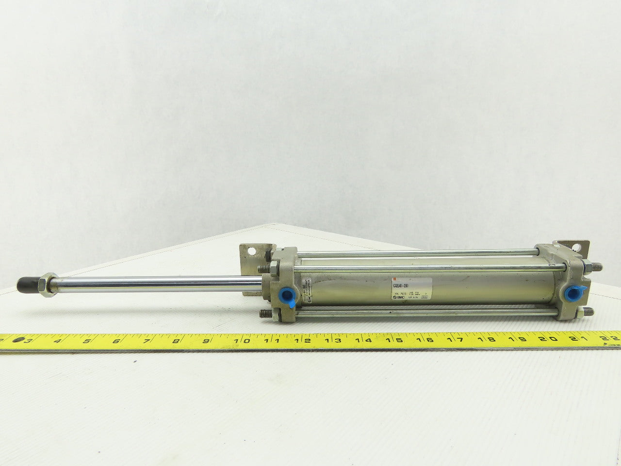 SMC CA2L40-200 1-3/4" Bore 8" Stroke 5/8" Rod 145PSI Pneumatic Cylinder