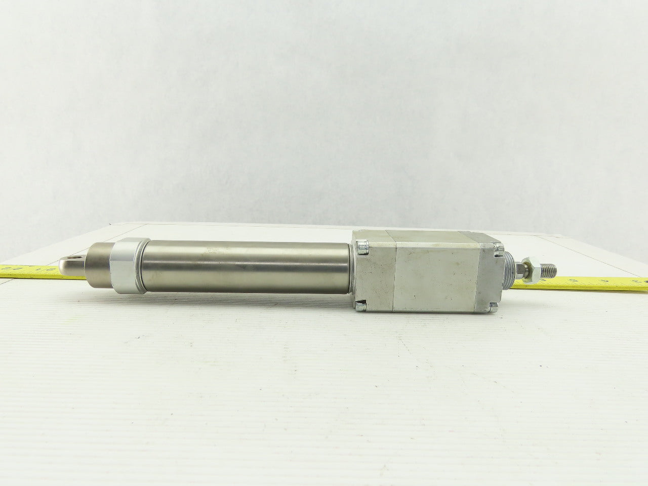 SMC CLM2C32-100-E 32mm OD 100mm Stroke Double Acting Fine Lock Lock-Up Cylinder
