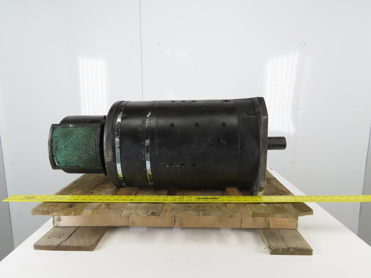 Fanuc A06B-0817-B001-R Model 12 11/15kW 1500/3500PRM 200 VDC Servo Motor