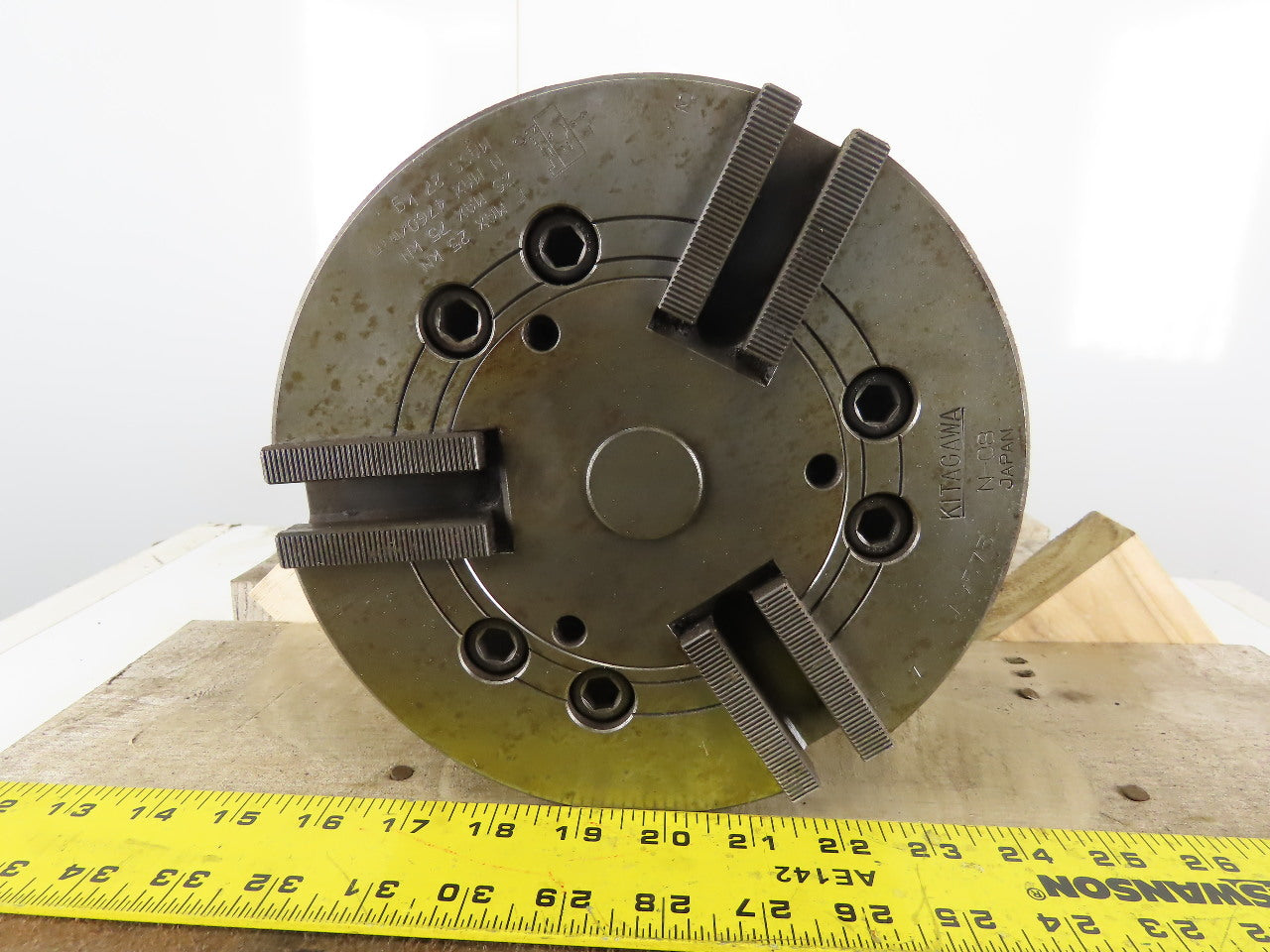 Kitagawa N-08 8" Lathe Chuck 3 Jaw W/ Spindle Mounting Flange Hitachi Seiki VK65