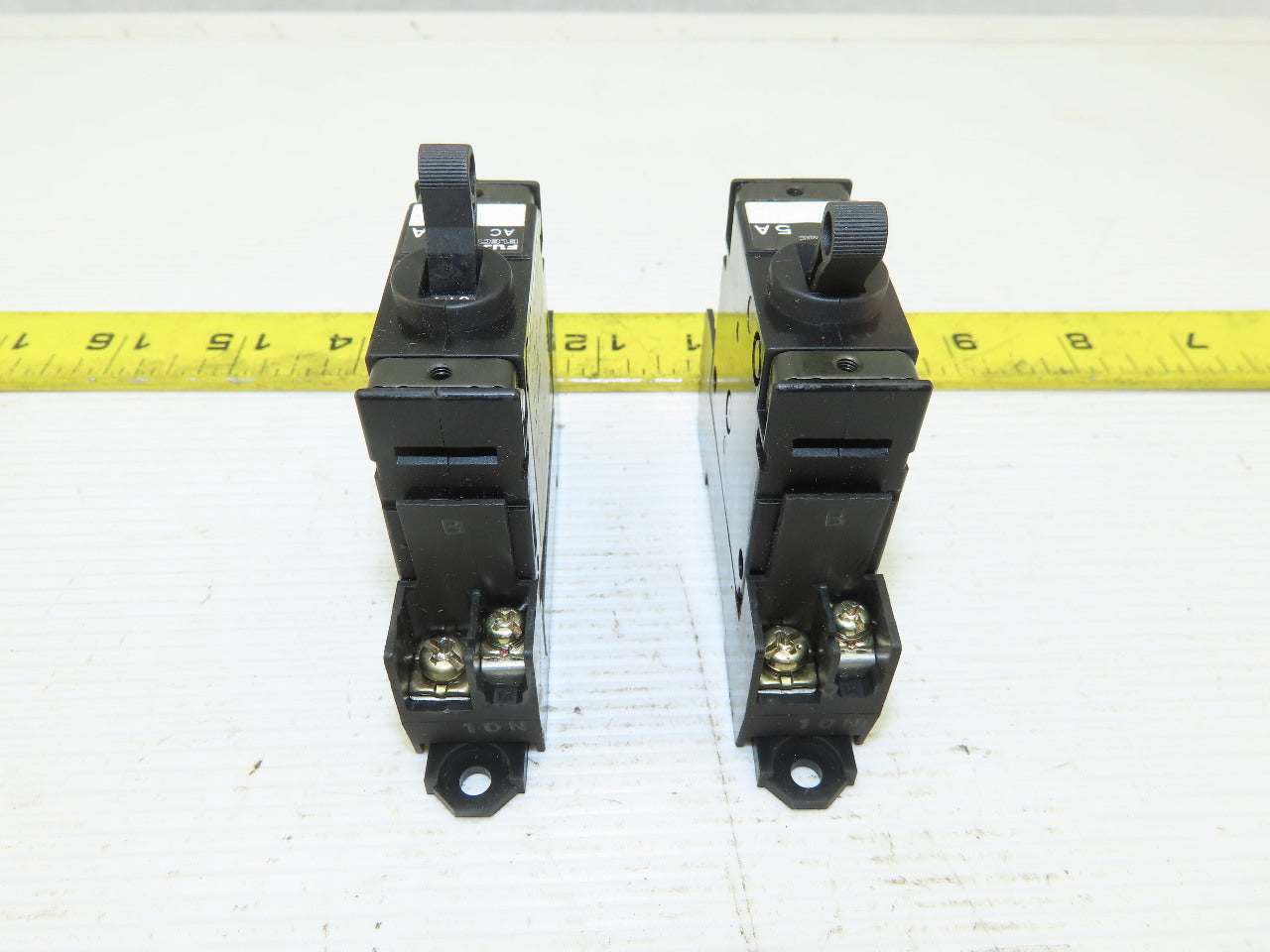 Fuji CP31W/5W 5 Amp Breaker 250V 50/60Hz Lot Of 2