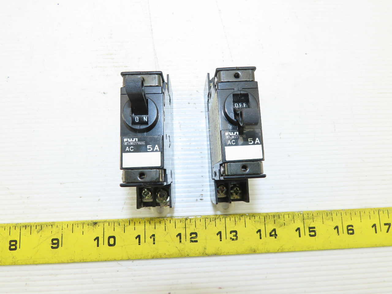 Fuji CP31W/5W 5 Amp Breaker 250V 50/60Hz Lot Of 2