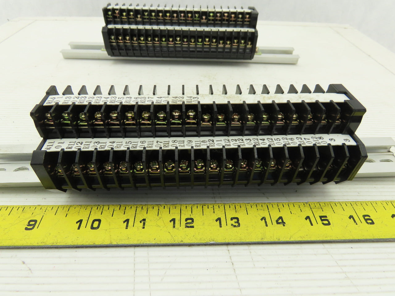 Kasuga TT10S 600V 2 Stage Step Wire Terminal Block On Rail Lot Of 40