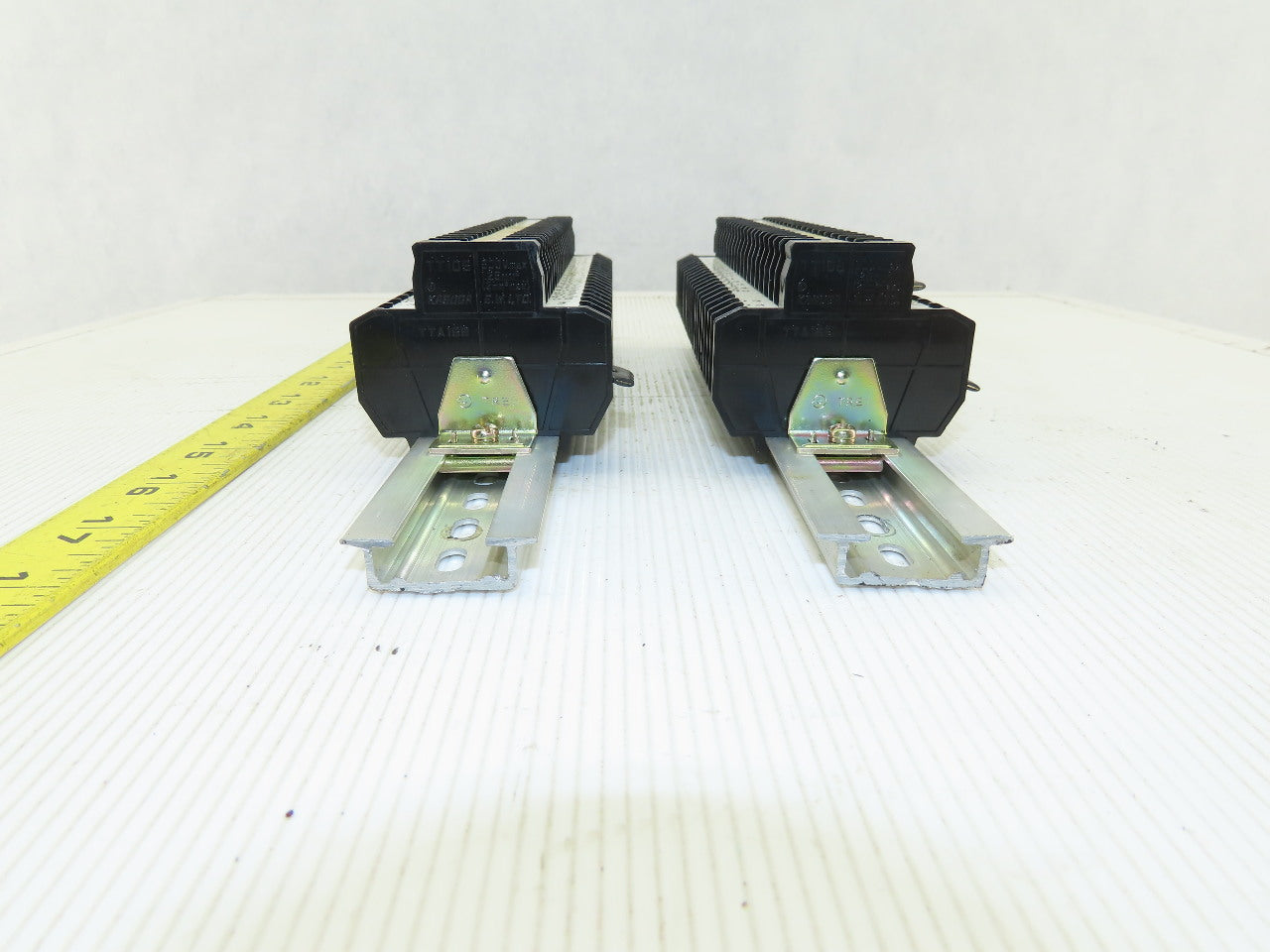 Kasuga TT10S 600V 2 Stage Step Wire Terminal Block On Rail Lot Of 40