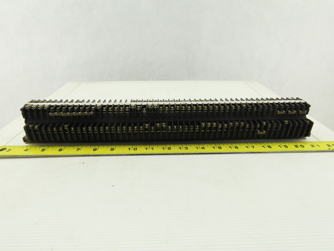 Idec BNDH15 600V 2 Stage Step Electrical Wire Terminal Block On Rail Lot Of 50