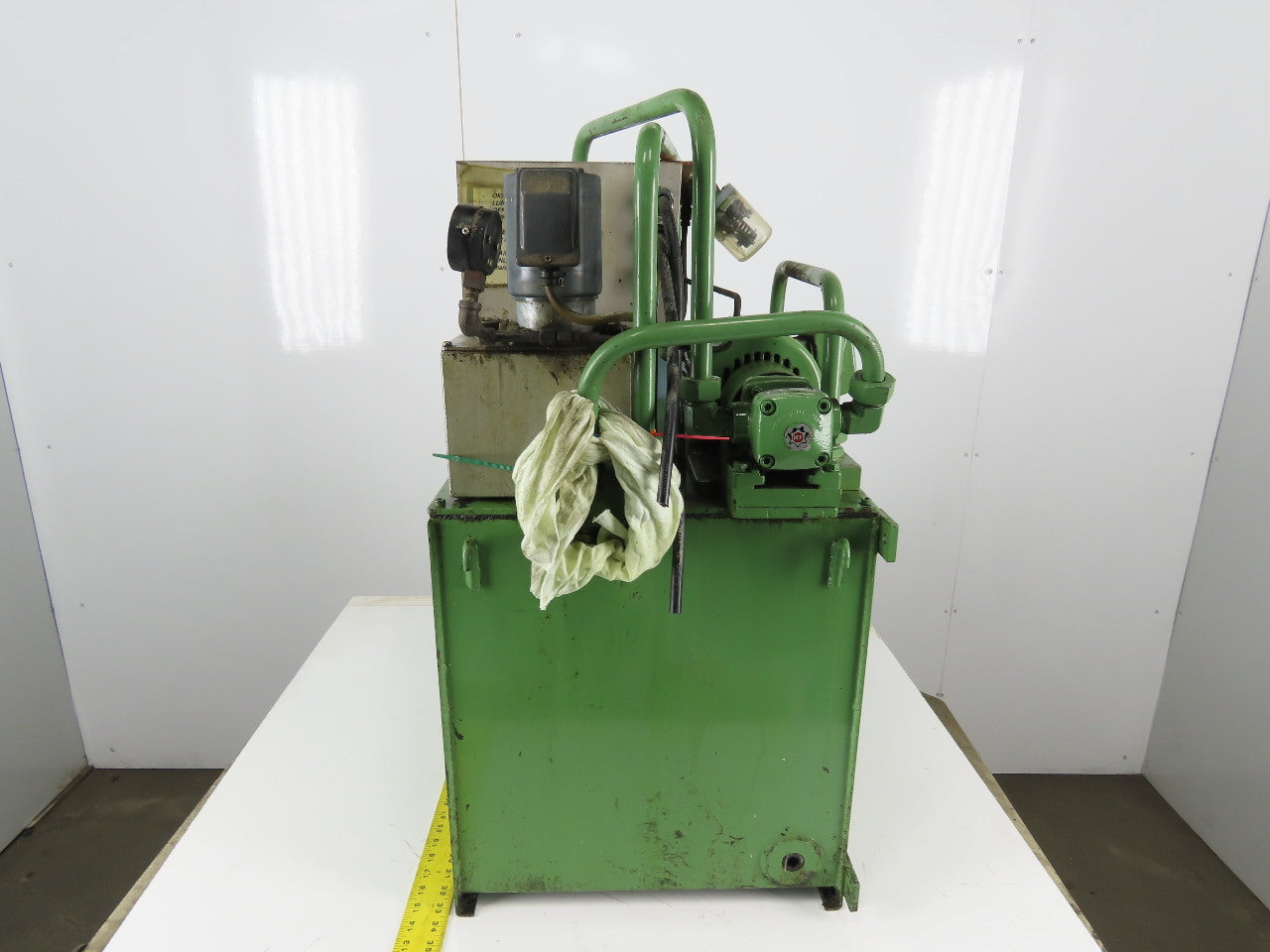 Nippon TOP-203LE Hydraulic Power Unit 0.4kW 200/220V 3Ph 27 Gallon