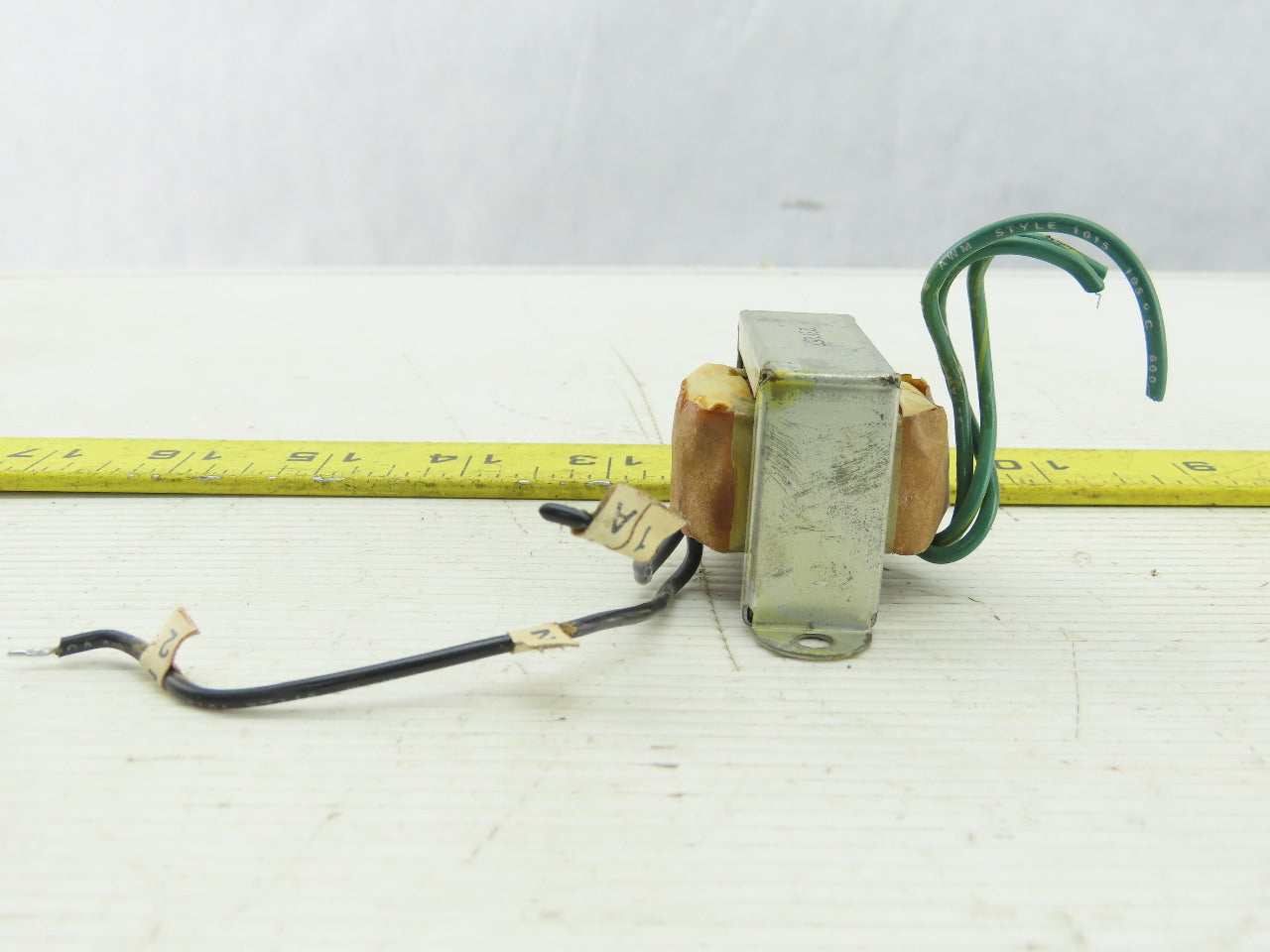 Thordarson Meissner 23V257 117V Primary 24CT Secondary 0.200 RMS Transformer