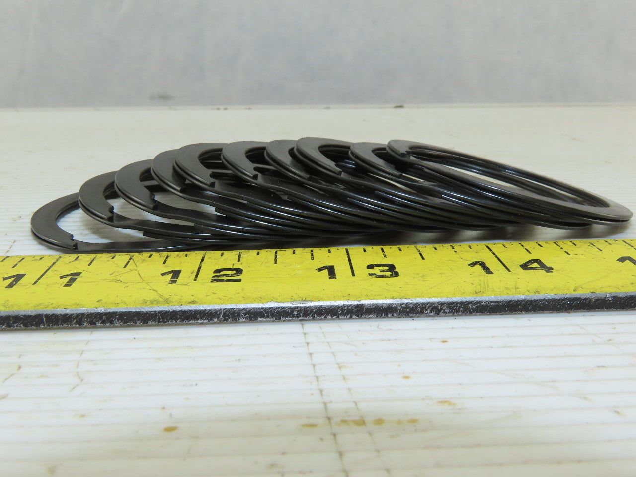 Internal Cylinder Spiral Retaining Ring 1-3/16" ID x 2-7/32" OD Lot Of 10
