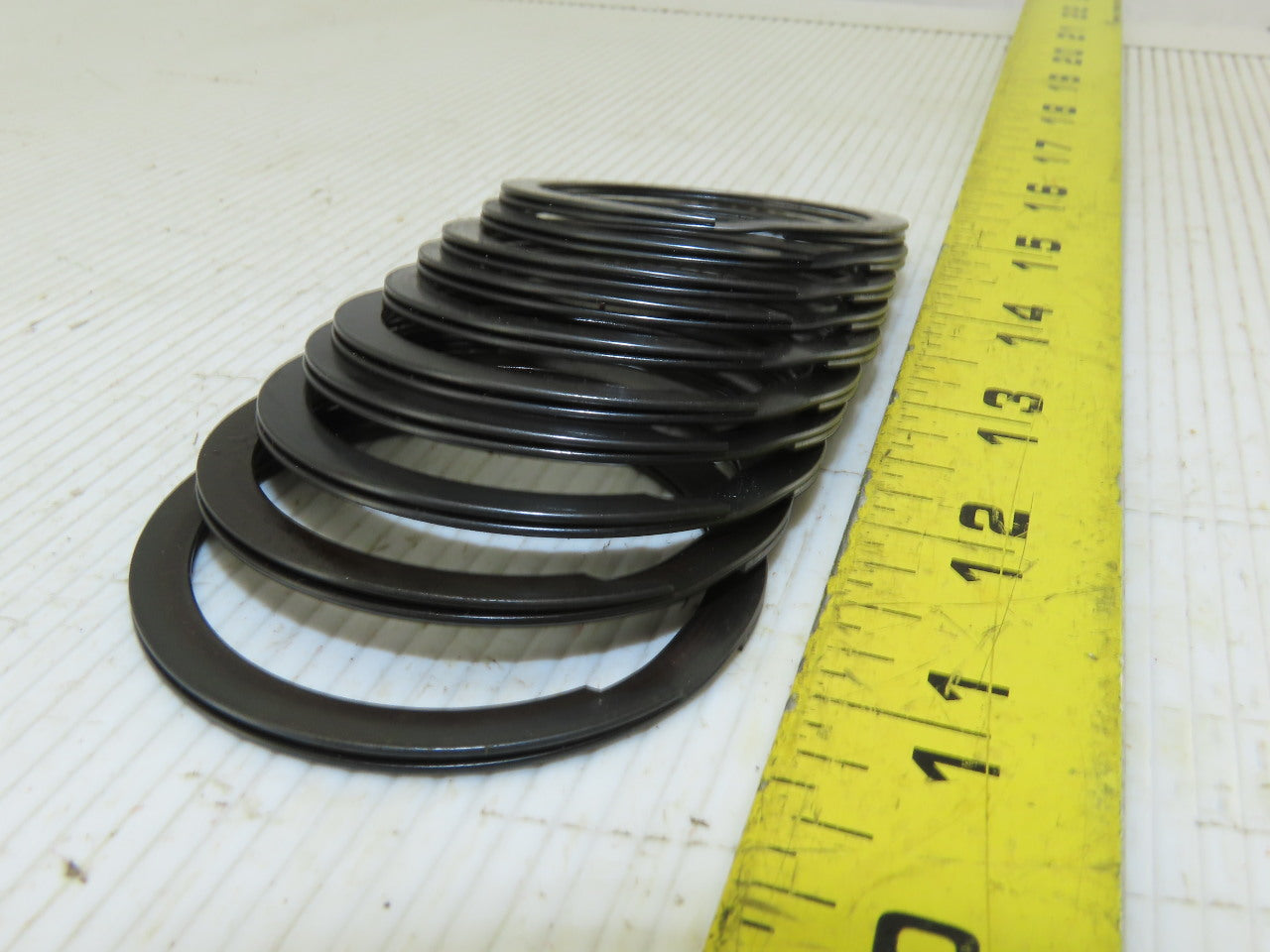 Internal Cylinder Spiral Retaining Ring 1-3/16" ID x 2-7/32" OD Lot Of 10