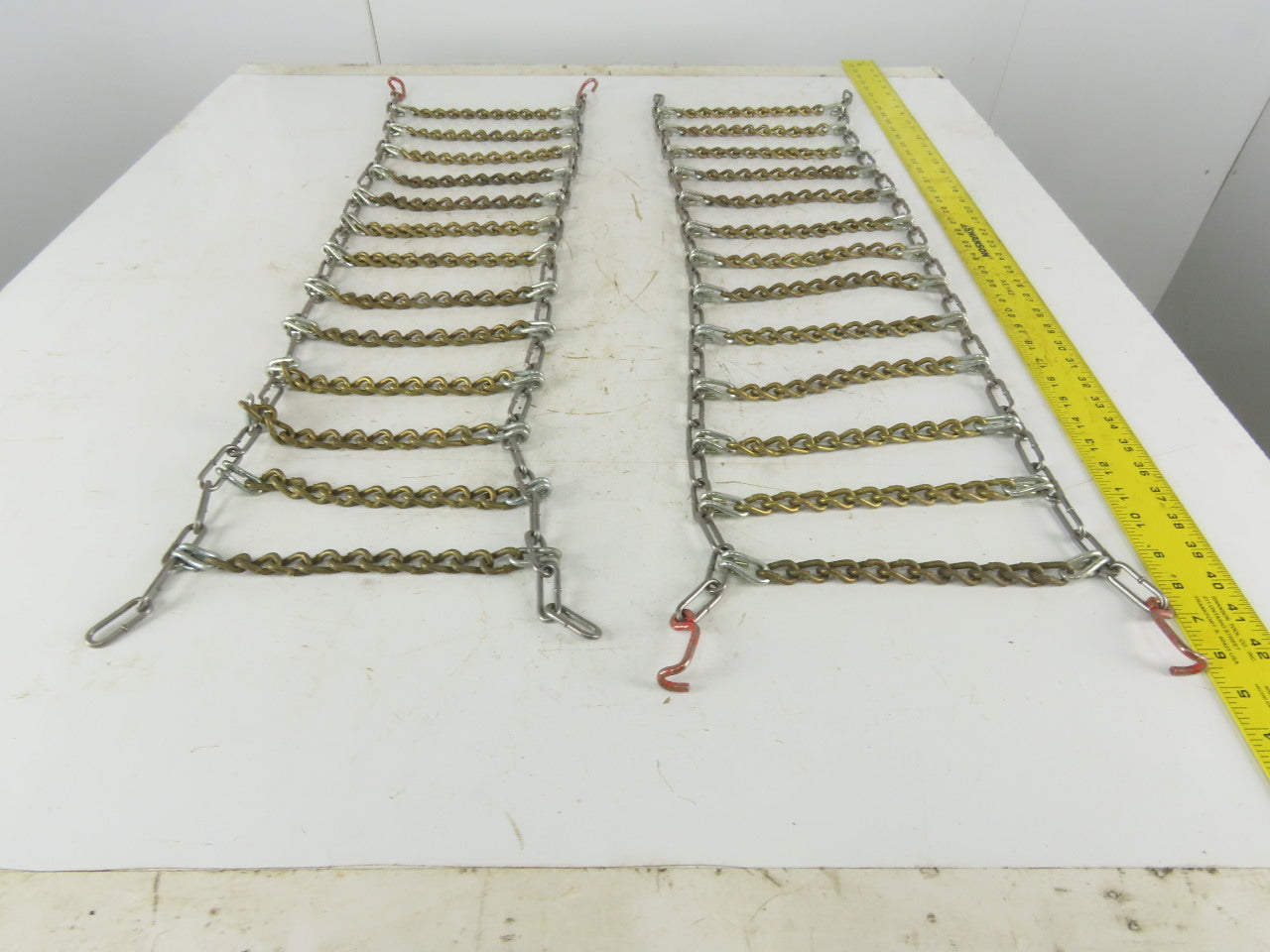 10" x 36" Tire Traction Tire Chain 2 Piece Set Pair
