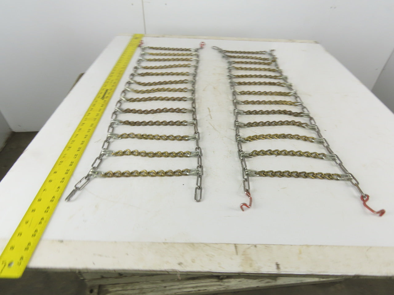 10" x 36" Tire Traction Tire Chain 2 Piece Set Pair