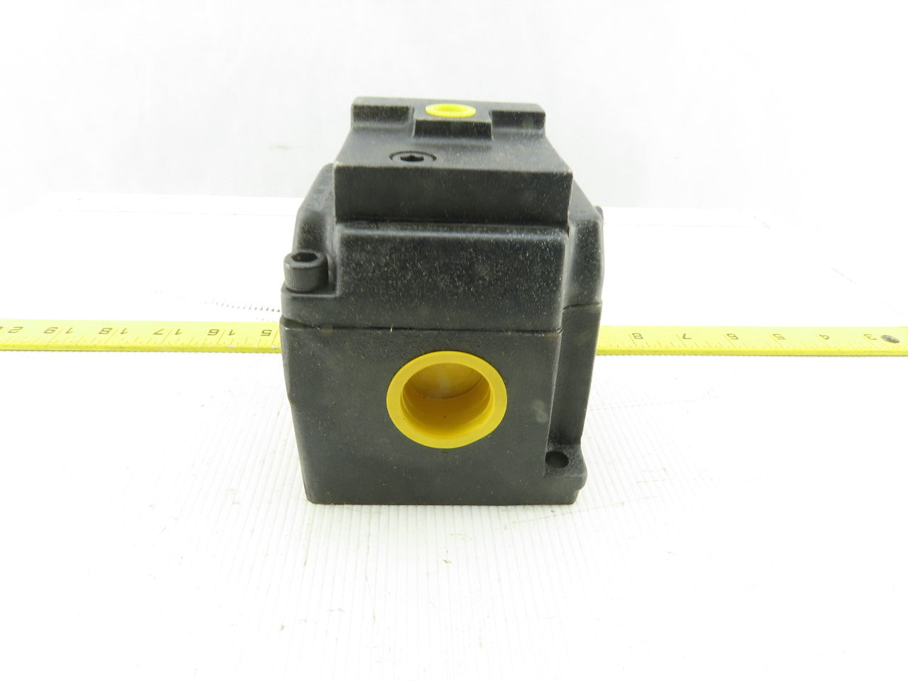 Parker H101NO37B Normally Open Pilot Operated Pneumatic Valve