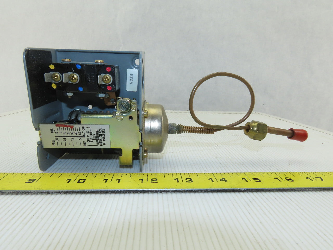 Johnson Controls P70FC-1C Pressure Control Range 20" Hg Vac./50 PSIG