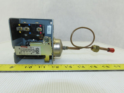 Johnson Controls P70FC-1C Pressure Control Range 20" Hg Vac./50 PSIG