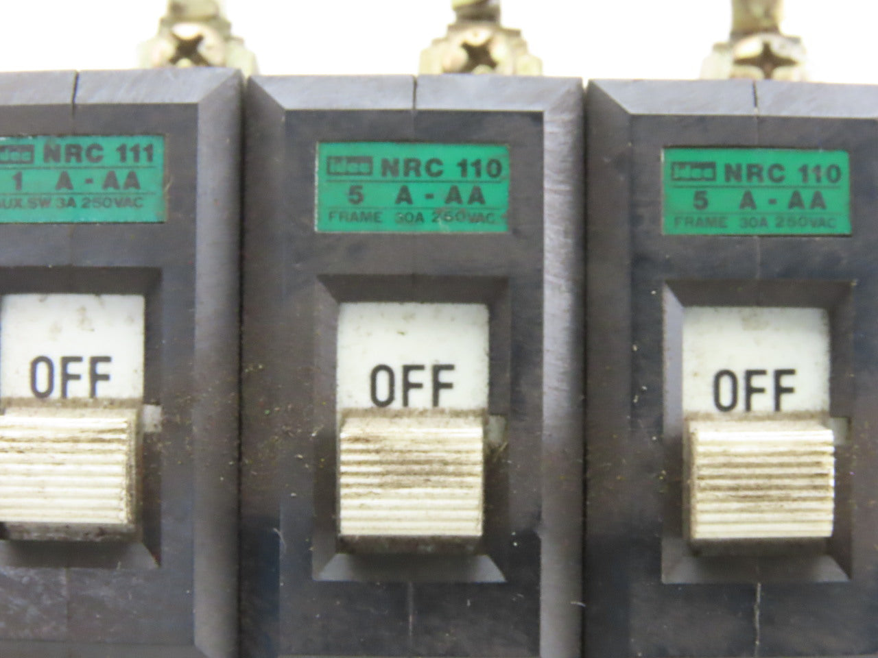 Idec NCR111 220V Circuit Breaker Assortment 10, 7, 5, 1 Amp Lot Of 10