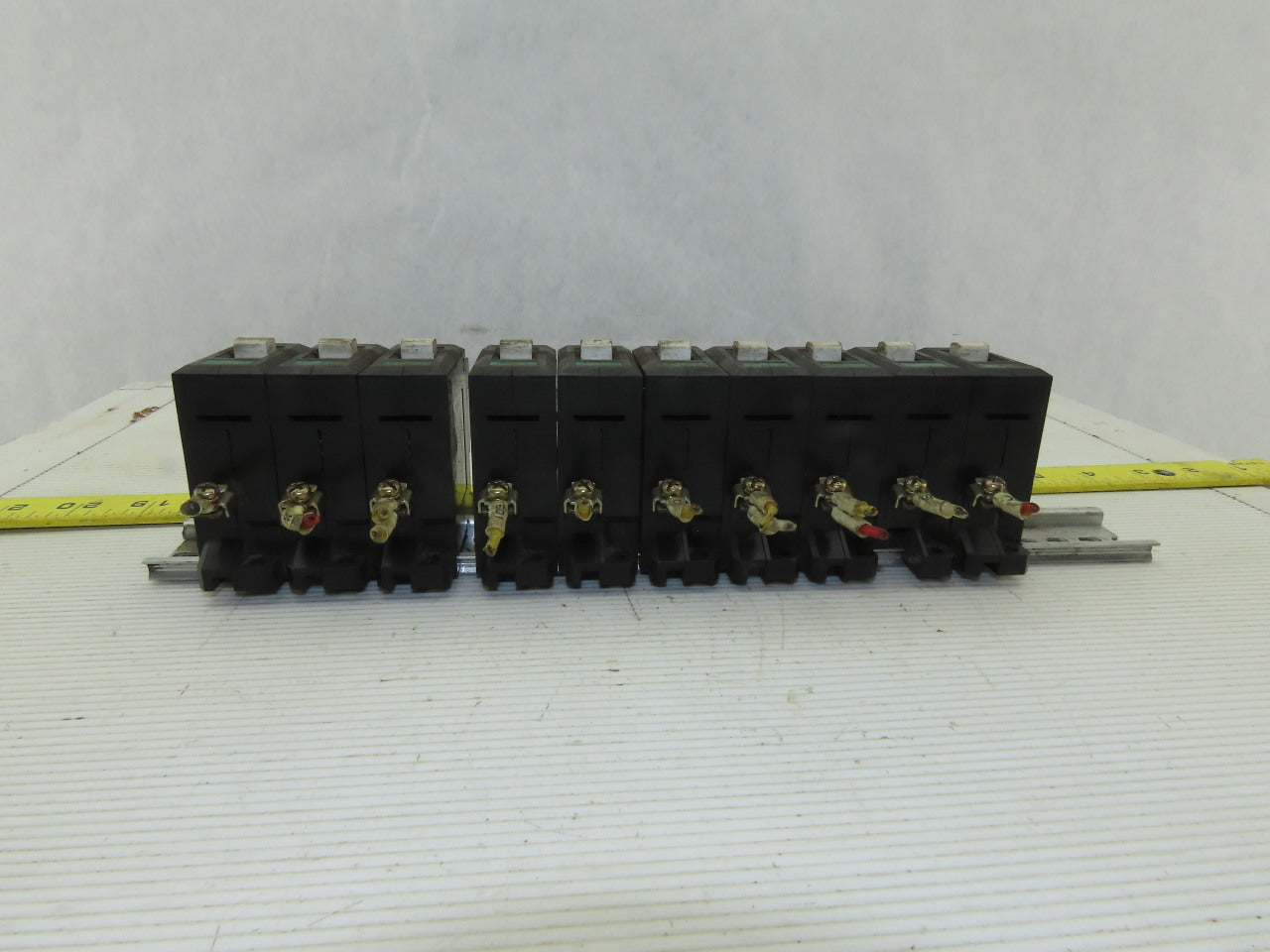 Idec NCR111 220V Circuit Breaker Assortment 10, 7, 5, 1 Amp Lot Of 10
