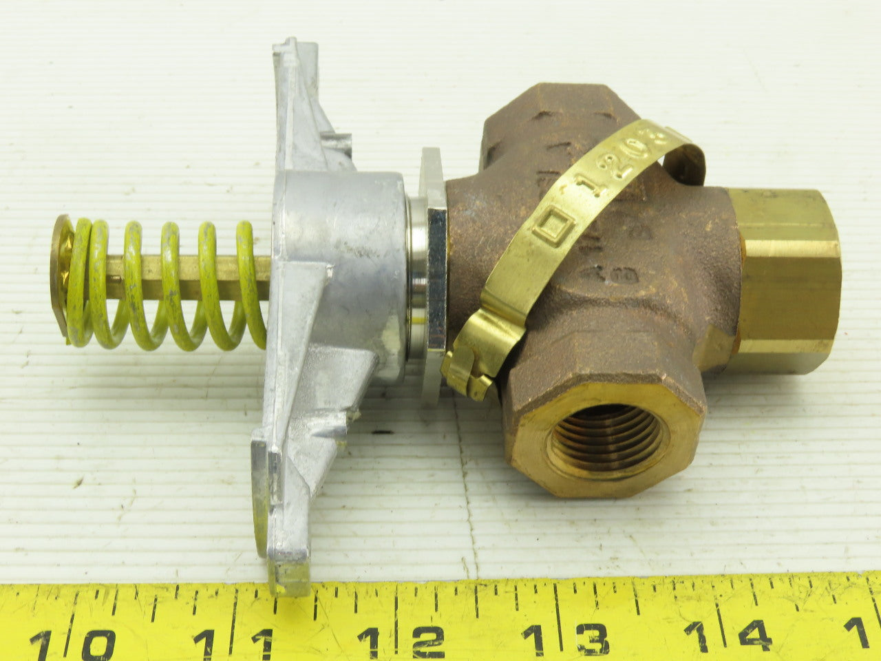 Schneider VK-7313-201-4-4 1/2" NPT Pneumatic 3-7 PSI 3 Way Mixing Valve