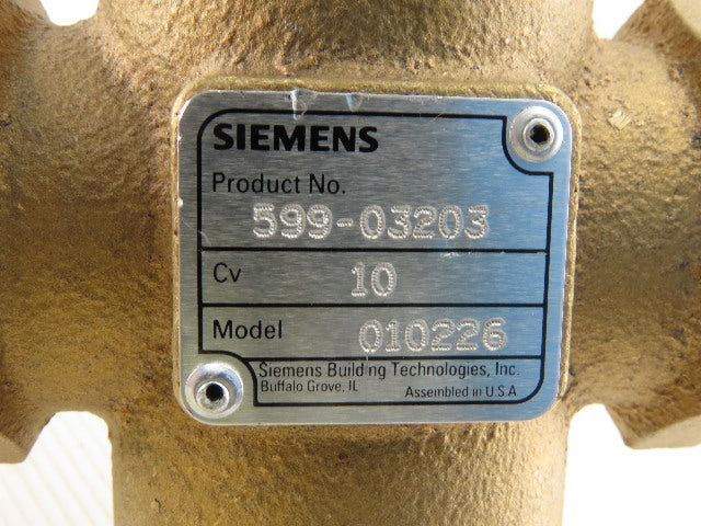 Siemens 599-01083 Model 010226 3 Way Pneumatic Actuator 4" 10-15 PSI 1" NPT Body