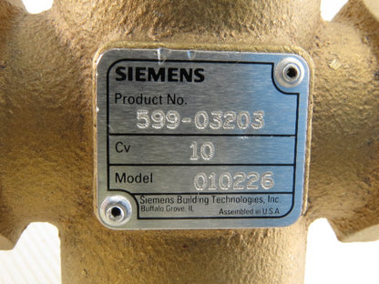 Siemens 599-01083 Model 010226 3 Way Pneumatic Actuator 4" 10-15 PSI 1" NPT Body