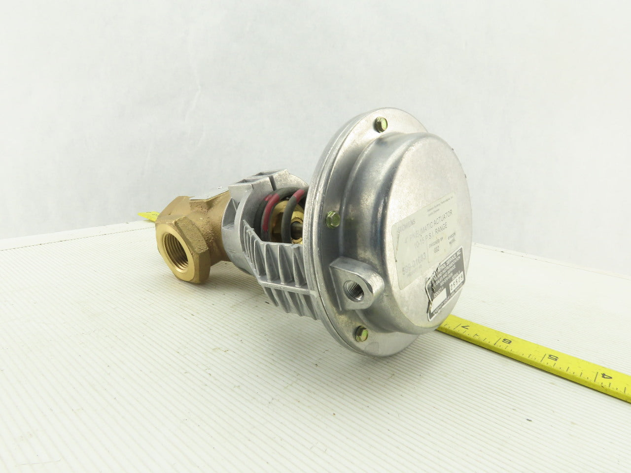 Siemens 599-01083 Model 010226 3 Way Pneumatic Actuator 4" 10-15 PSI 1" NPT Body