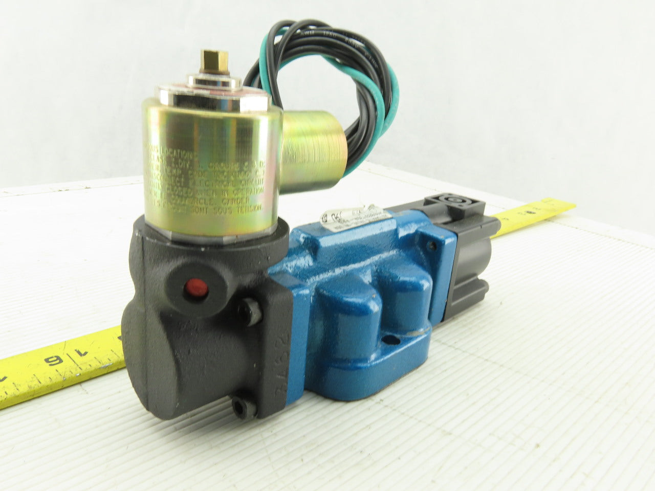 Automatic Valve 409B53Y39A-AAB 5 Port 3 Position Solenoid Air Valve 120V Coil