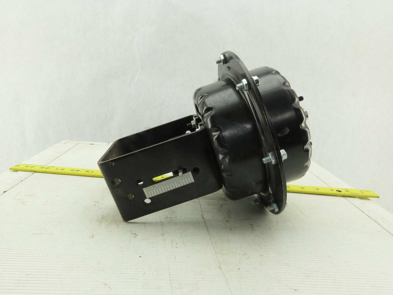 Johnson Controls MP823E .75 Stroke 9-13 PSI Process Control Valve Actuator