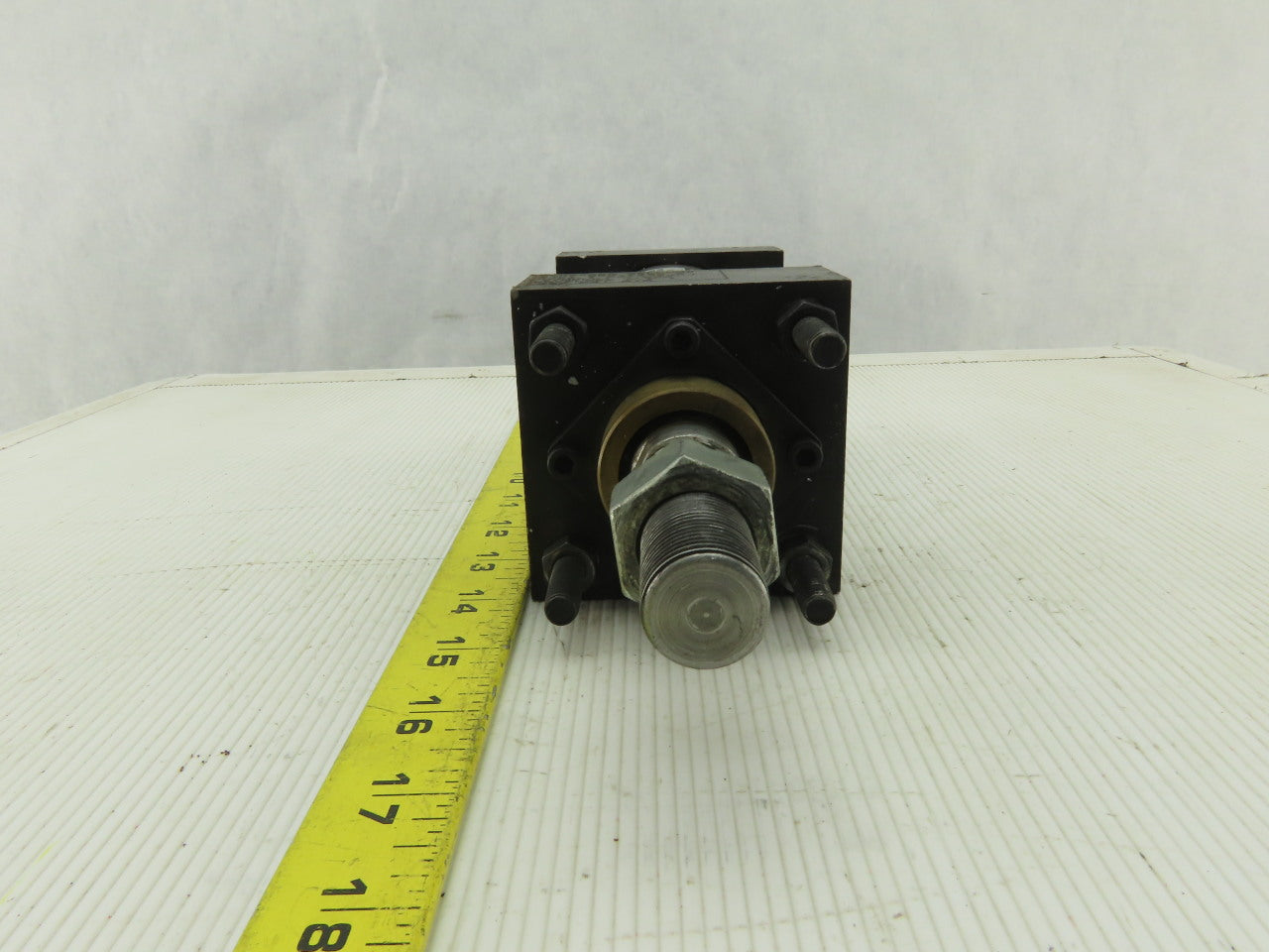 Schrader Bellows PAC115601 2-3/4" Bore 1-1/2" Stroke Pneumatic Tie Rod Cylinder