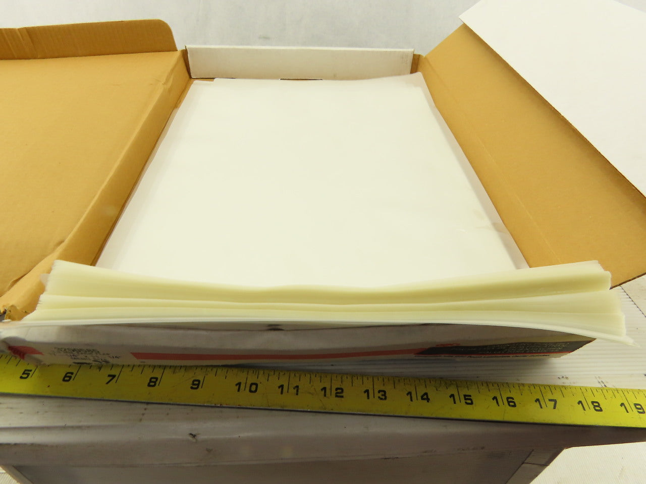 GBC 3200585 17-1/4" x 11-1/4" 3 MIL Menu Size Laminating Pouches Lot Of 95